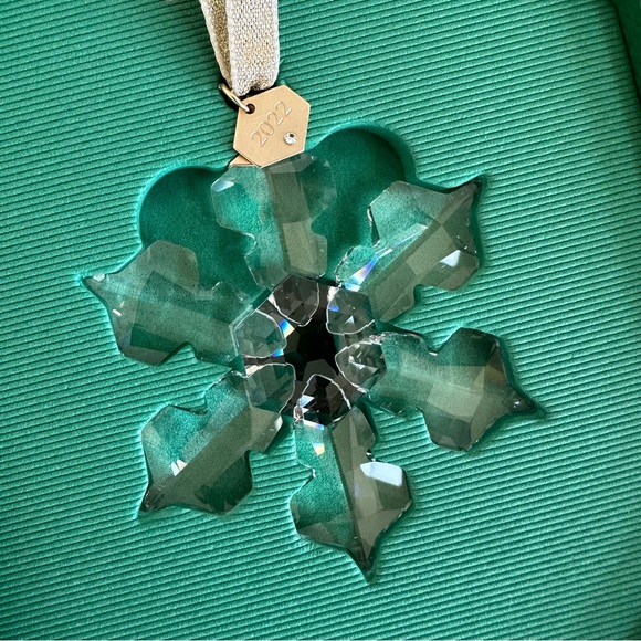 Swarovski Annual Edition 2022 Ornament - Picture 3 of 8